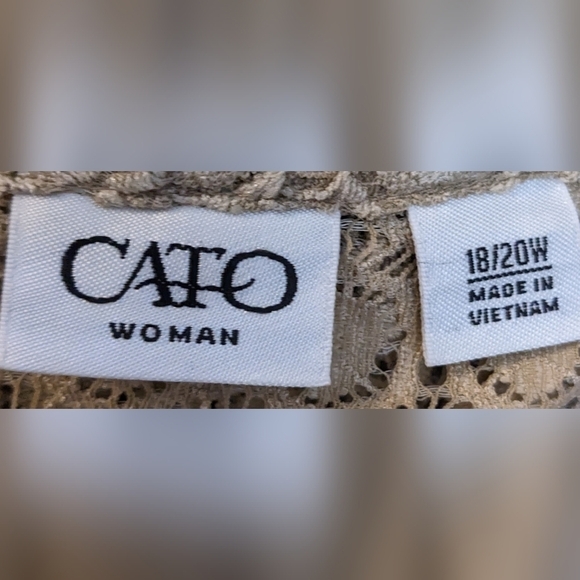 Pre-owned Cato women's size 18/20W long sleeve covering sweater, TF - Picture 2 of 3